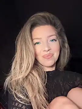 Snapshot of SonyaD_ chatting on December 30, 2024, 1:37 am SonyaD  online show from December 30, 2024, 1:37 am