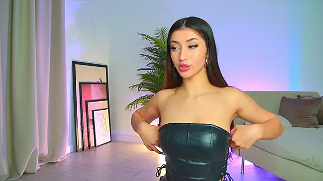 alissa foxx online show from June 4, 2026, 9:21 pm