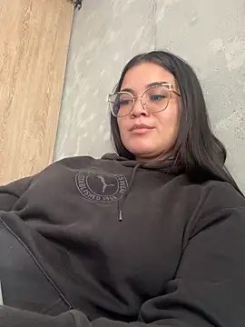 Snapshot of CamilaSofiia chatting on February 15, 2026, 3:53 pm CamilaSofiia online show from February 15, 2026, 3:53 pm