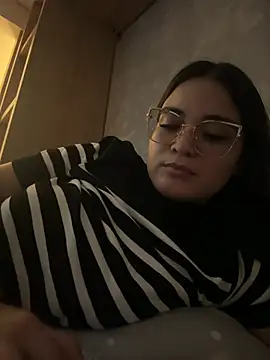 Snapshot of CamilaSofiia chatting on February 17, 2026, 5:04 am CamilaSofiia online show from February 17, 2026, 5:04 am