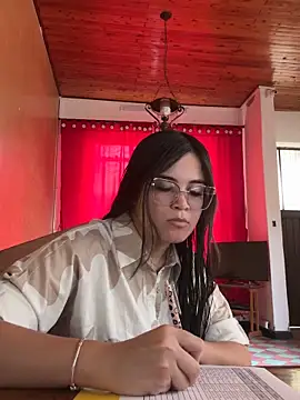 Snapshot of CamilaSofiia chatting on March 2, 2026, 9:21 pm CamilaSofiia online show from March 2, 2026, 9:21 pm