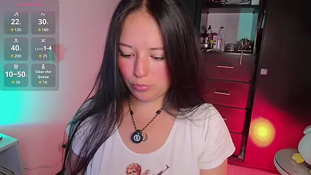 Snapshot of Lexie_Thompson10 chatting on July 10, 2026, 2:05 am Lexie Thompson10 online show from July 10, 2026, 2:05 am
