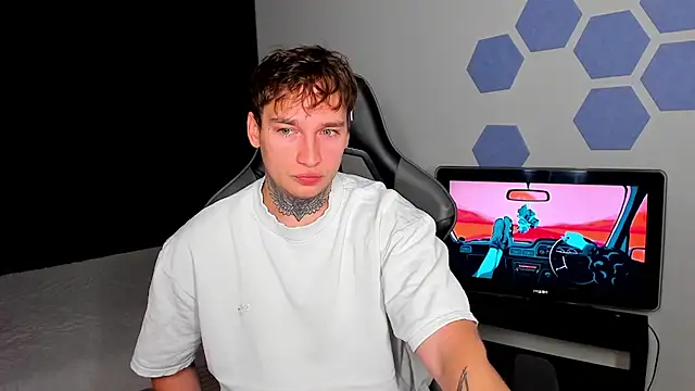 Chris Tyson online show from September 19, 2025, 1:07 am