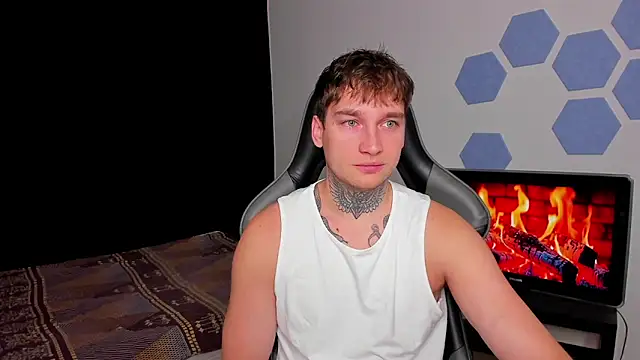 Chris Tyson online show from September 20, 2025, 2:01 am