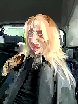 LoraaDoll online show from September 27, 2025, 2:33 pm