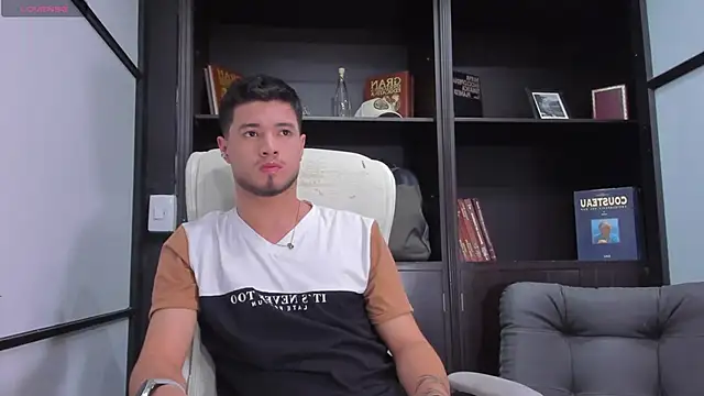 EdwardRoss  online show from February 20, 2025, 7:30 pm