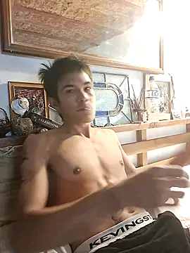 Snapshot of LYZBORNHD chatting on December 30, 2024, 6:05 pm LYZBORNHD online show from December 30, 2024, 6:05 pm