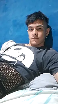 Snapshot of LYZBORNHD chatting on January 29, 2025, 6:28 pm LYZBORNHD online show from January 29, 2025, 6:28 pm