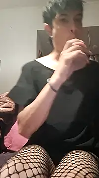 Snapshot of LYZBORNHD chatting on February 27, 2025, 10:53 pm LYZBORNHD online show from February 27, 2025, 10:53 pm