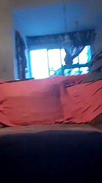 Snapshot of LYZBORNHD chatting on March 18, 2025, 10:04 pm LYZBORNHD online show from March 18, 2025, 10:04 pm