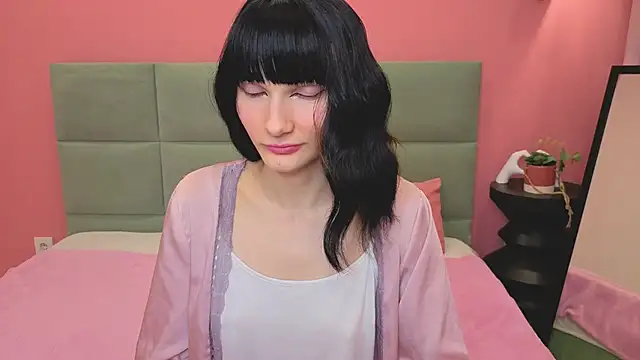 Snapshot of Lili_flowerr chatting on April 23, 2026, 11:42 am Lili flowerr online show from April 23, 2026, 11:42 am