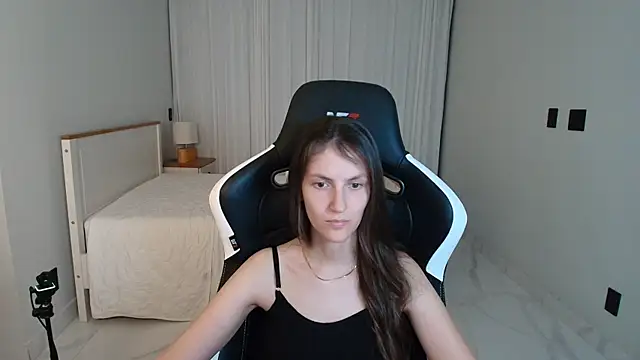 upssnowy online show from July 2, 2026, 10:49 pm