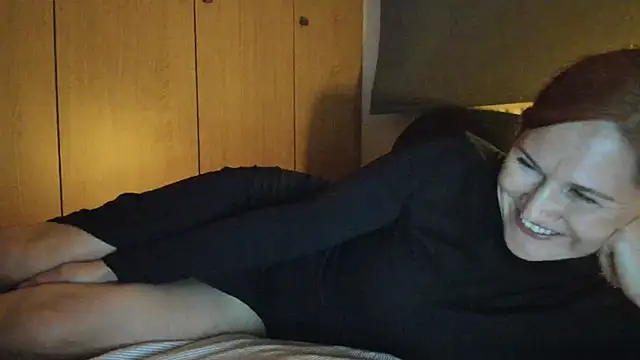 Sheandhim23 online show from March 8, 2025, 4:34 am