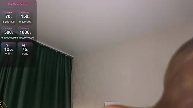 Snapshot of ErinLewist chatting on February 22, 2025, 1:22 am ErinLewist online show from February 22, 2025, 1:22 am