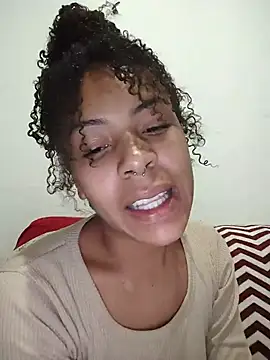 Julia Pretinha online show from June 20, 2026, 2:47 am