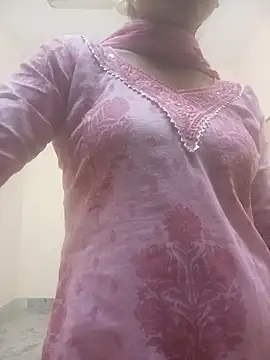 Snapshot of Garam-masala chatting on December 3, 2025, 1:09 pm Garam-masala online show from December 3, 2025, 1:09 pm