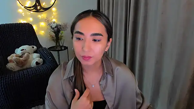 Snapshot of worldofkim chatting on February 27, 2026, 5:35 pm worldofkim online show from February 27, 2026, 5:35 pm