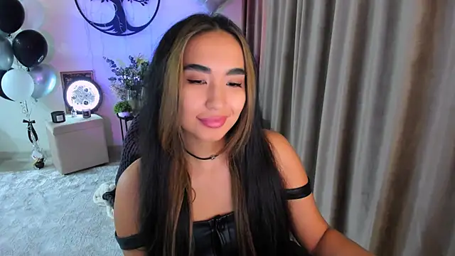 Snapshot of worldofkim chatting on March 17, 2026, 3:00 am worldofkim online show from March 17, 2026, 3:00 am