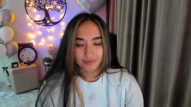 Snapshot of worldofkim chatting on March 25, 2026, 6:58 pm worldofkim online show from March 25, 2026, 6:58 pm