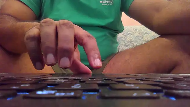 deltaforce1987 online show from December 18, 2024, 1:48 am