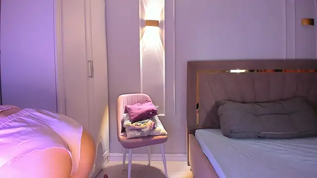 Snapshot of heemia chatting on March 29, 2026, 2:22 am heemia online show from March 29, 2026, 2:22 am