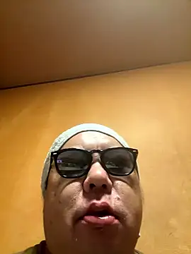 punk0805 online show from September 25, 2025, 11:25 am