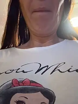 eveangelll online show from November 6, 2025, 4:35 am