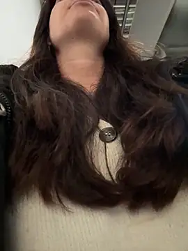 eveangelll online show from December 5, 2025, 9:51 am