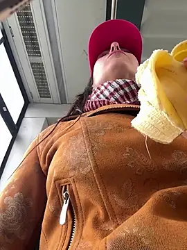 eveangelll online show from March 26, 2026, 5:24 am