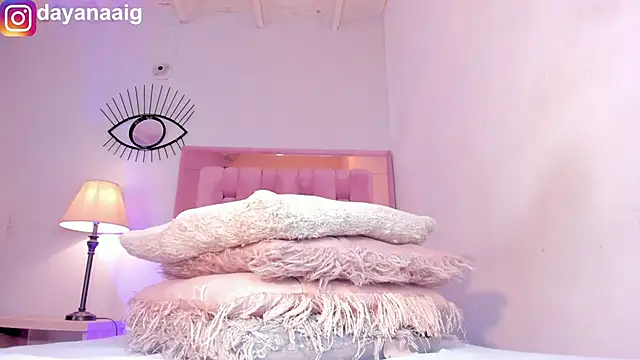 Voluptupus-girl online show from November 6, 2025, 5:03 pm