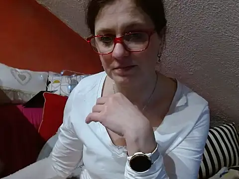 Snapshot of lanax chatting on March 3, 2025, 2:04 pm lanax online show from March 3, 2025, 2:04 pm