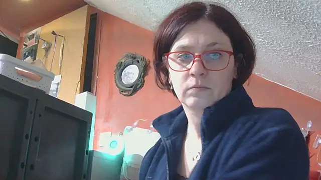 Snapshot of lanax chatting on January 6, 2026, 1:37 pm lanax online show from January 6, 2026, 1:37 pm