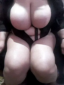 Snapshot of Maria_Sexx chatting on January 5, 2025, 5:20 am Maria Sexx online show from January 5, 2025, 5:20 am