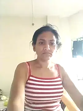 Snapshot of sunita6009 chatting on July 8, 2026, 4:06 am sunita6009 online show from July 8, 2026, 4:06 am