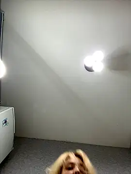 Snapshot of Yourdirtybitch chatting on December 2, 2024, 3:58 am Yourdirtybitch online show from December 2, 2024, 3:58 am