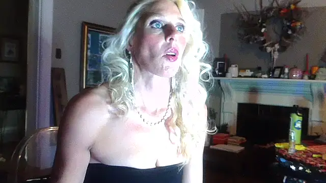 Glamazonx online show from October 31, 2025, 2:23 am