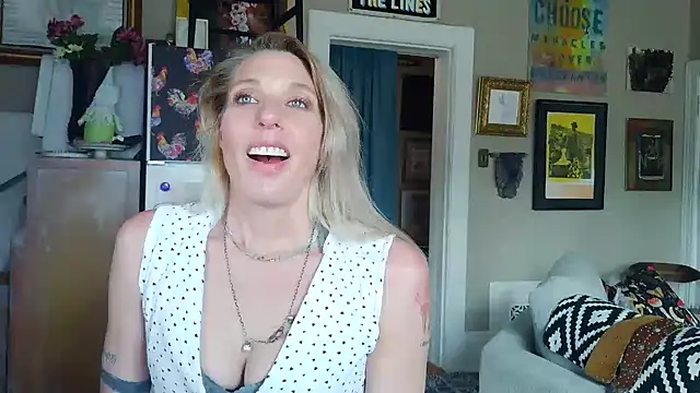 Glamazonx online show from March 30, 2026, 9:27 pm