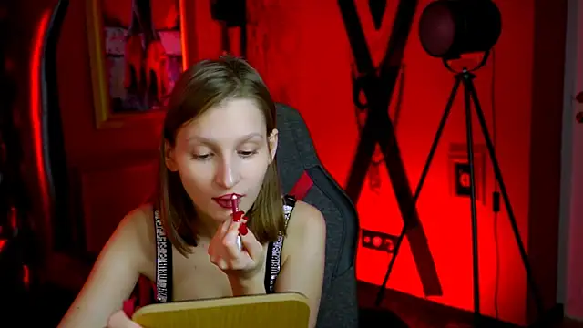 EllaHorton online show from March 19, 2026, 5:06 pm