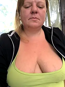 jusichka online show from October 10, 2025, 10:36 am