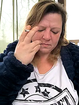 jusichka online show from April 17, 2026, 4:59 am