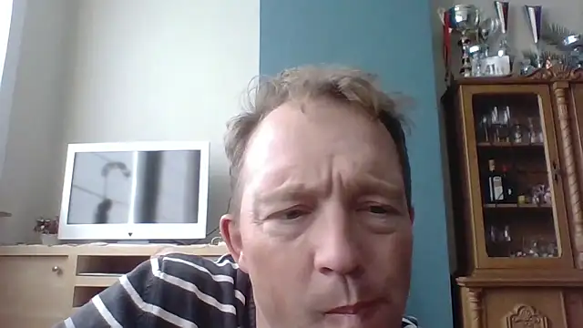 bertolini online show from October 14, 2025, 2:07 pm