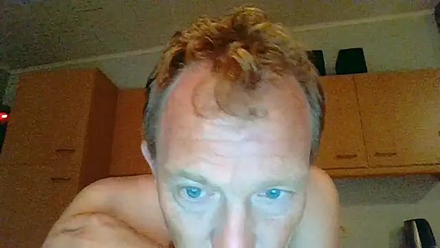 Snapshot of bertolini chatting on July 8, 2026, 10:03 pm bertolini online show from July 8, 2026, 10:03 pm
