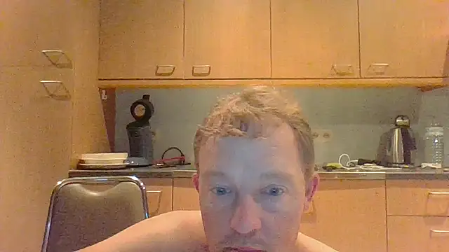Snapshot of bertolini chatting on July 31, 2026, 8:52 pm bertolini online show from July 31, 2026, 8:52 pm