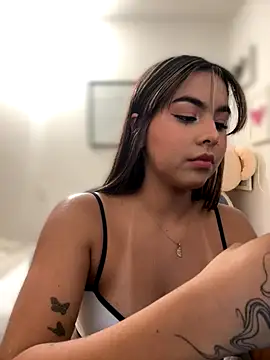 Zarah Blare online show from September 30, 2025, 1:10 am