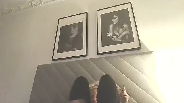 Jeanny Bln online show from December 1, 2024, 9:59 pm