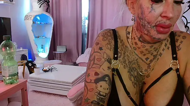 Jeanny Bln online show from November 5, 2025, 10:59 am