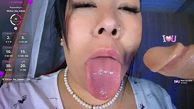 leahtemptation3 online show from October 12, 2025, 8:24 am