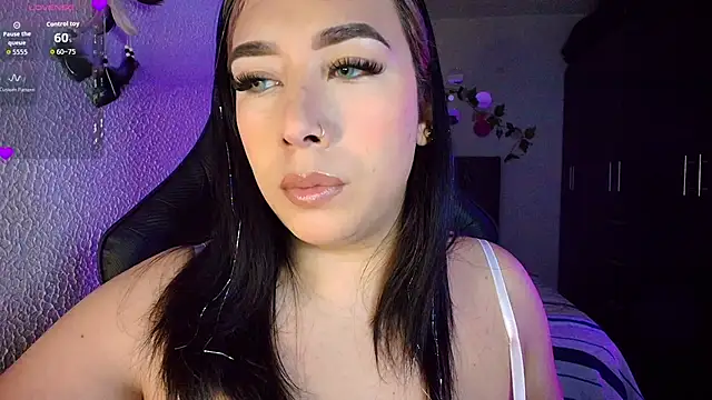 leahtemptation3 online show from February 15, 2026, 10:50 pm