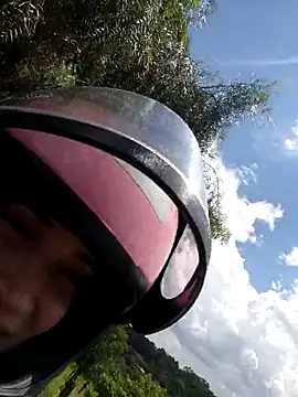 Irresistible24 online show from November 23, 2025, 4:51 pm