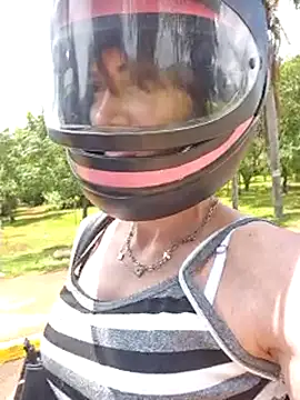 Irresistible24 online show from February 1, 2026, 4:05 pm